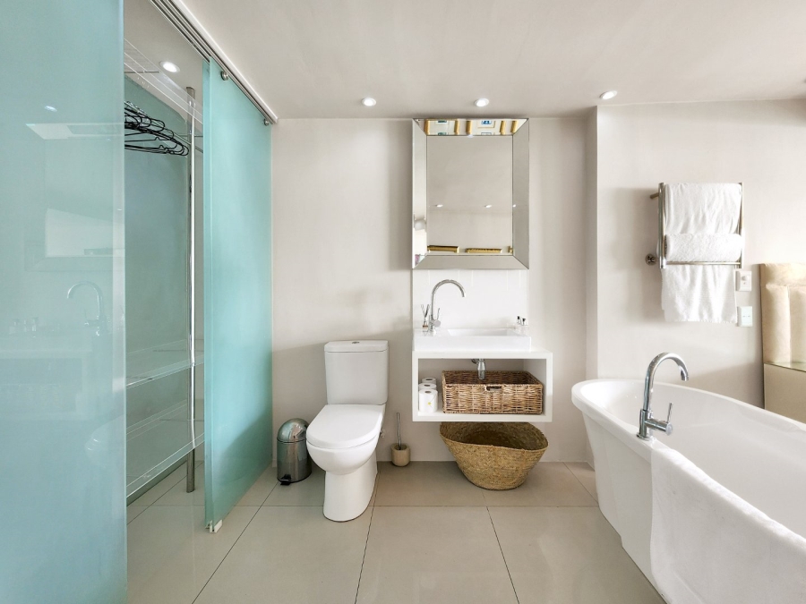 To Let 4 Bedroom Property for Rent in Clifton Western Cape